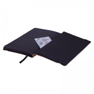 Книга записна Partner Soft, 125х195мм, 96арк, клітинка, золота "Axent" 8206-35-A